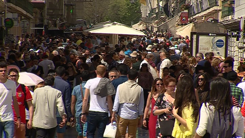 Rui Rio critica governo