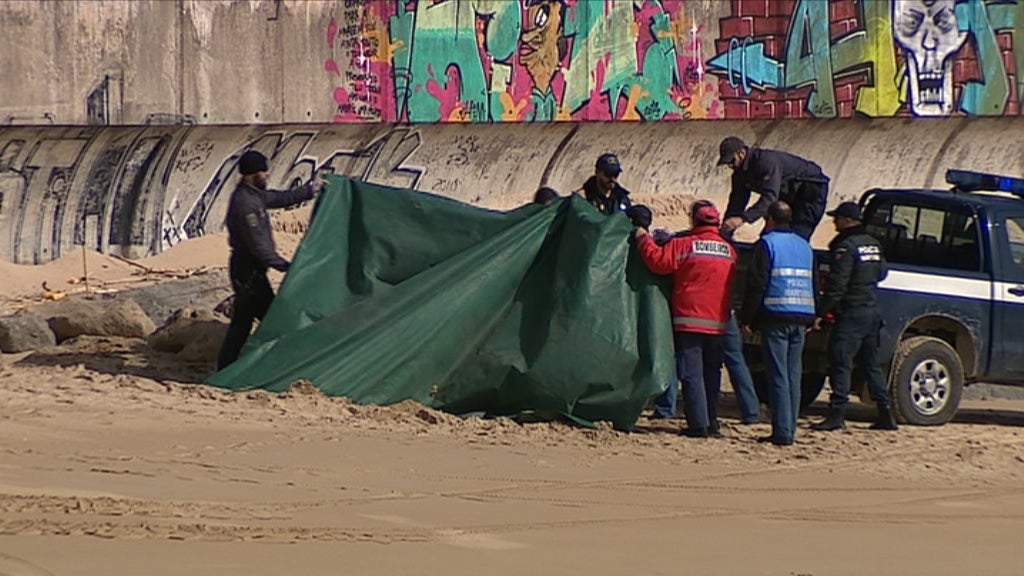 Corpo encontrado na praia de Caxias