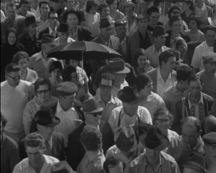 Manifestação nas Lajes contra a partida de médicos