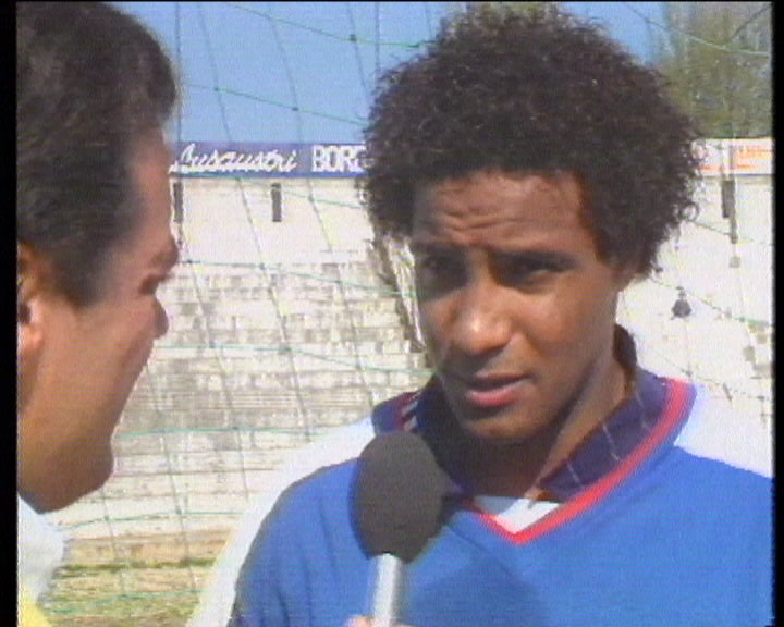 Neno regressa de lesão