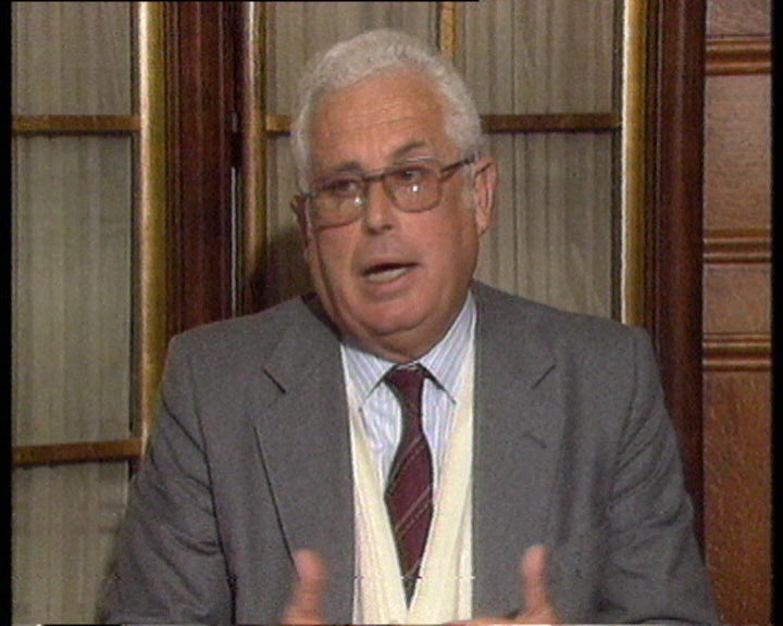 João Lambescat destituído do Grupo Parlamentar PCP