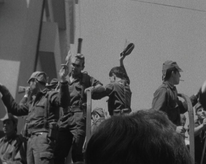 Manifestação de apoio ao MFA no Porto