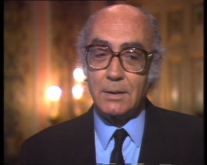 Condecoração de José Saramago