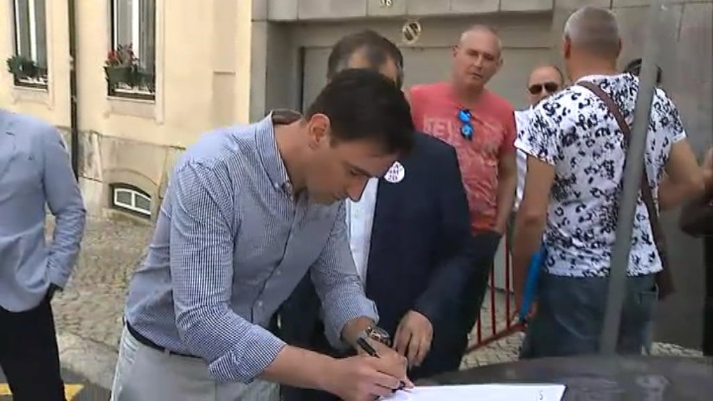 Sindicatos exigem descongelamento de carreiras