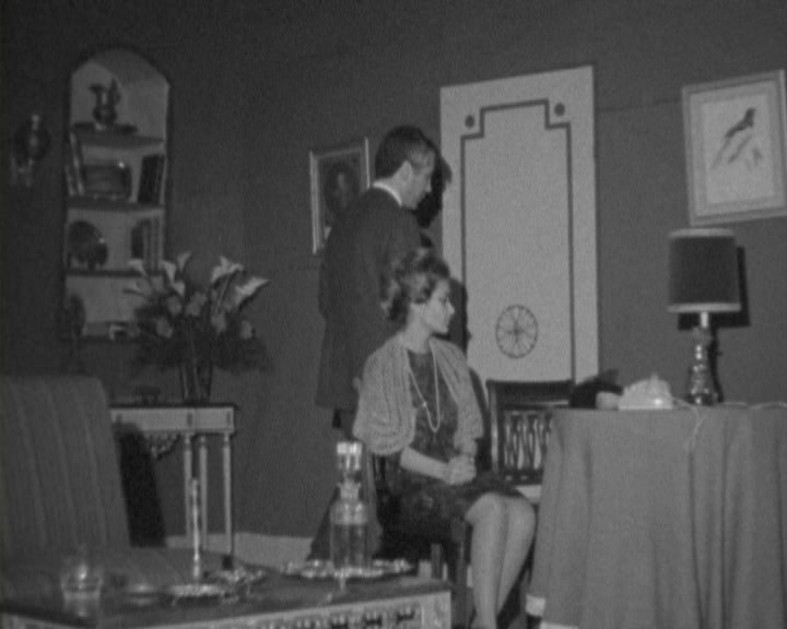 Peça de teatro “Alguém Terá de Morrer”