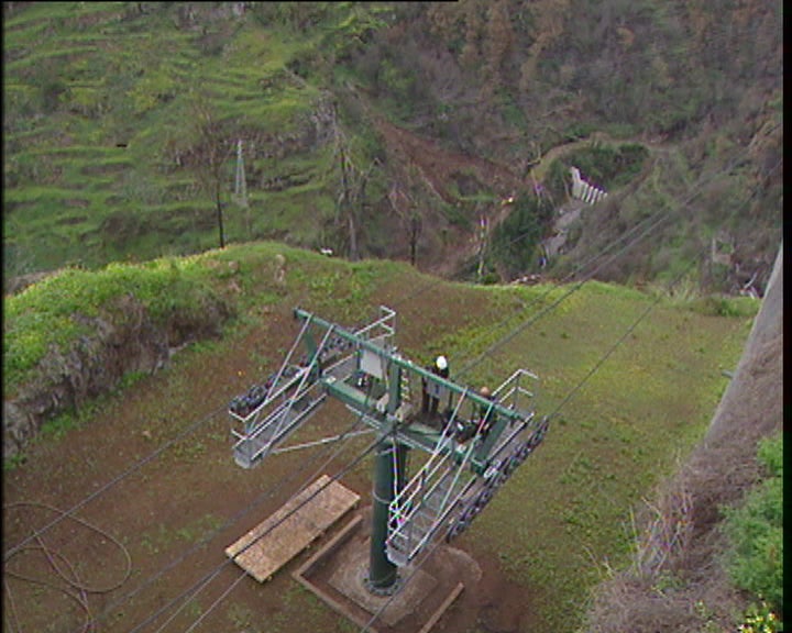 Obras no teleférico do jardim botânico da Madeira