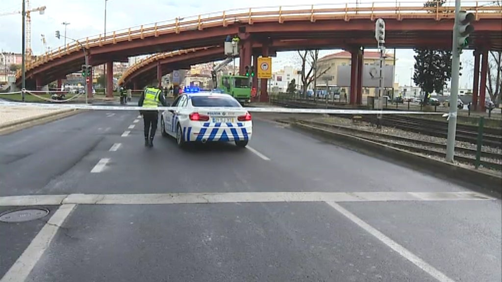 Colisão no viaduto de Alcântara