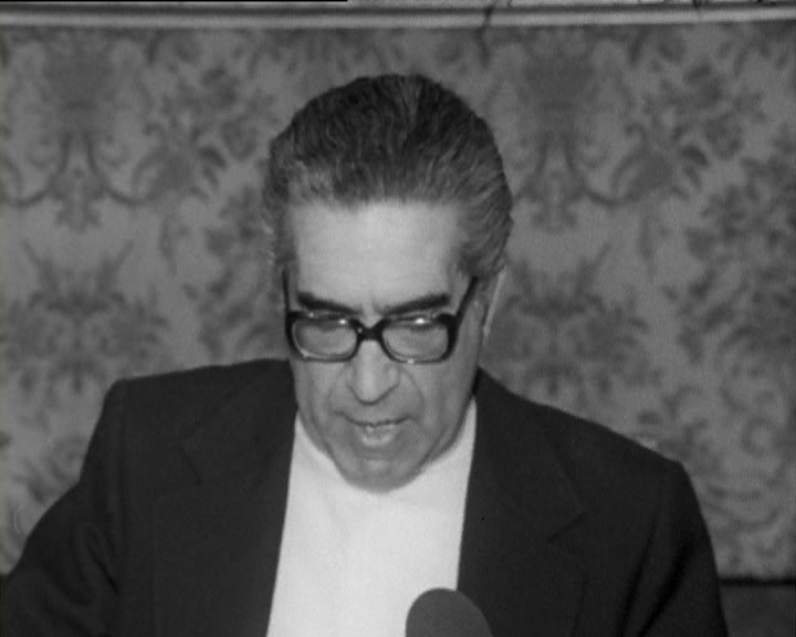 Conferência de imprensa sobre casas ocupadas